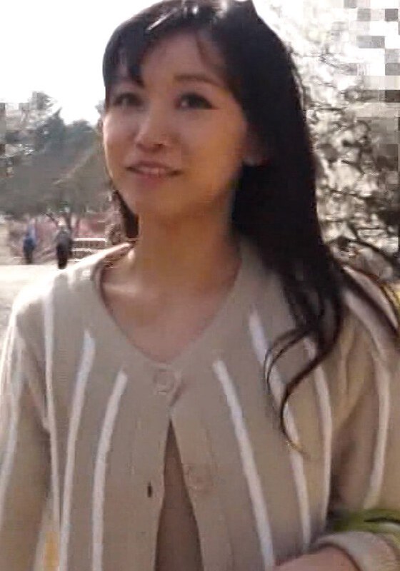 | 地方で若妻さんをスカウトしてヌード撮影！？やりたい盛りのノリノリ若妻さんは旦那に内緒で他人棒でイキま 巨乳 パイズリ メンズエステ 潮吹き